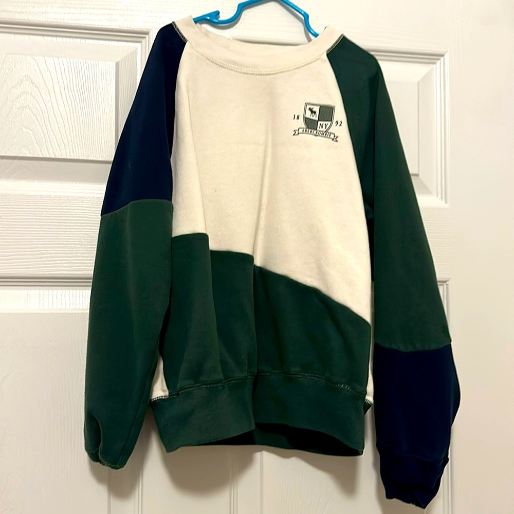 Abercrombie sweatshirt